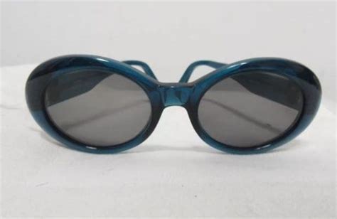 vintage gianni versace kurt cobain style|Cobain Sunglasses .